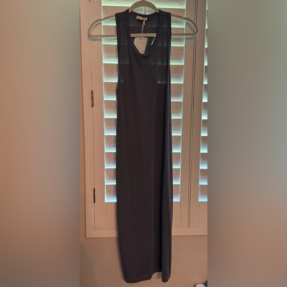 Hem & Thread Ribbed maki length dress
